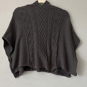 Elegant Gray Cable Knit Kids Sweater